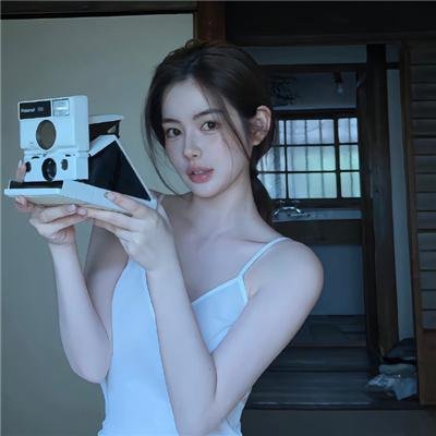 玉湖裸女